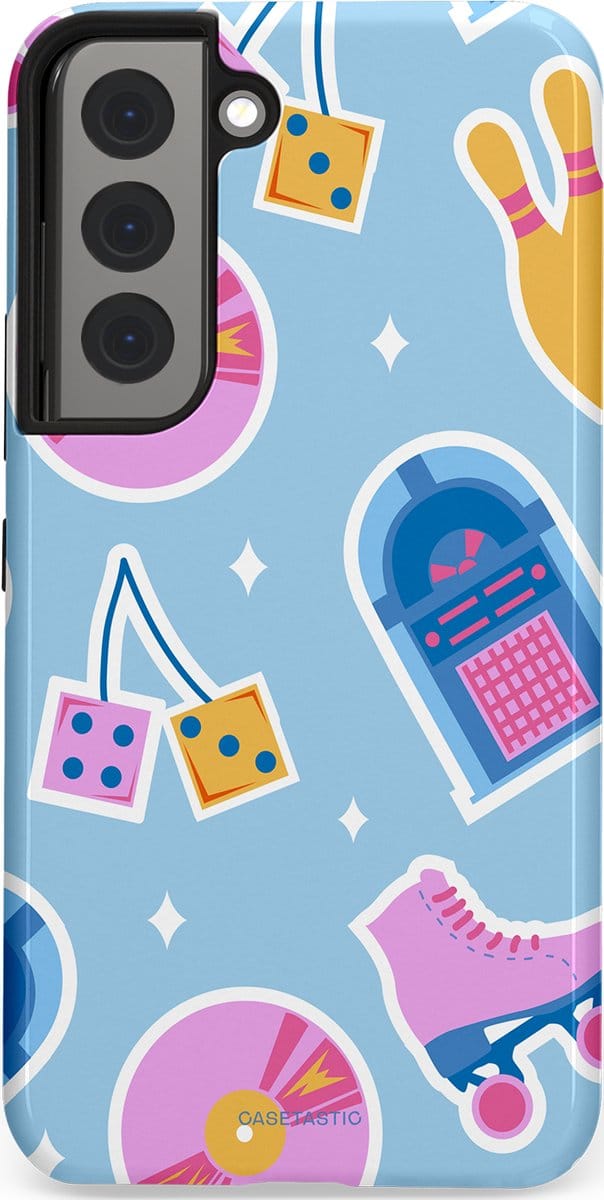 Casetastic hoesje geschikt voor Samsung Galaxy S22 - Dubbellaagse bescherming - Flashback vibes - Fashion Case - Lichtblauw Lavendel Wit