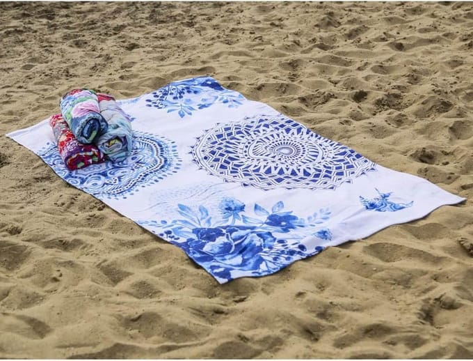 Hip Strandlaken Grande - 100x180 cm - Wit/blauw