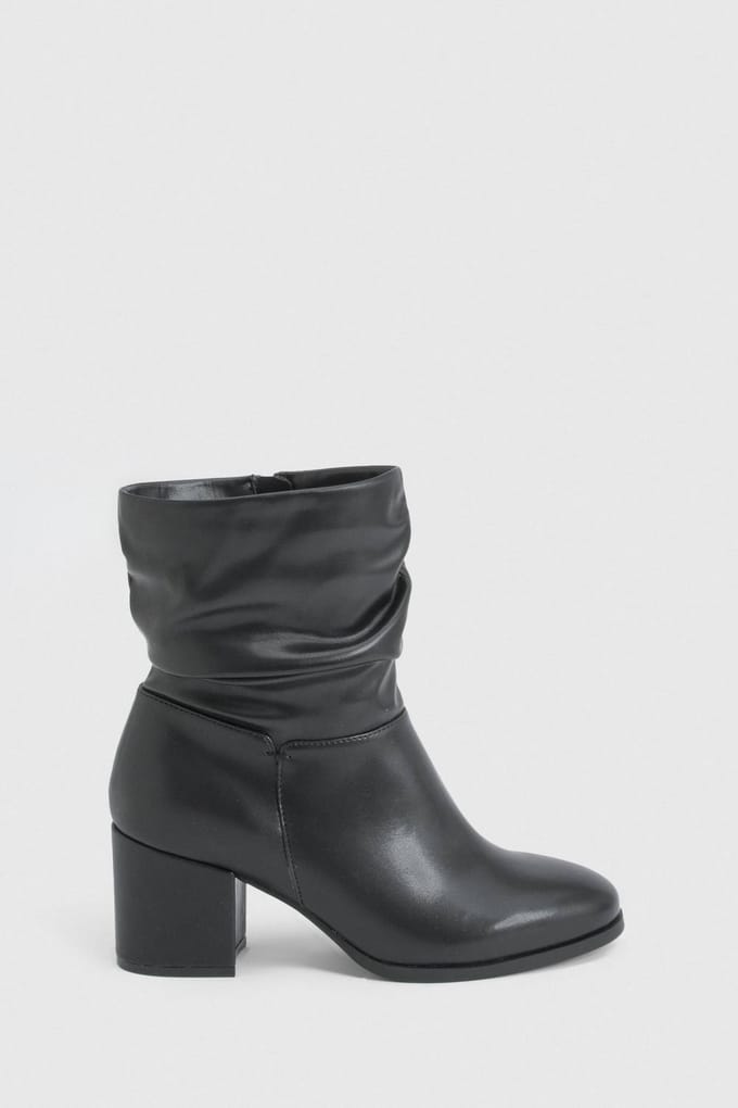 boohoo Dames Extra Brede Pasvorm Wijdere Kuit Gerimpelde Blokhak Enkellaarzen | Black | Maat: 4