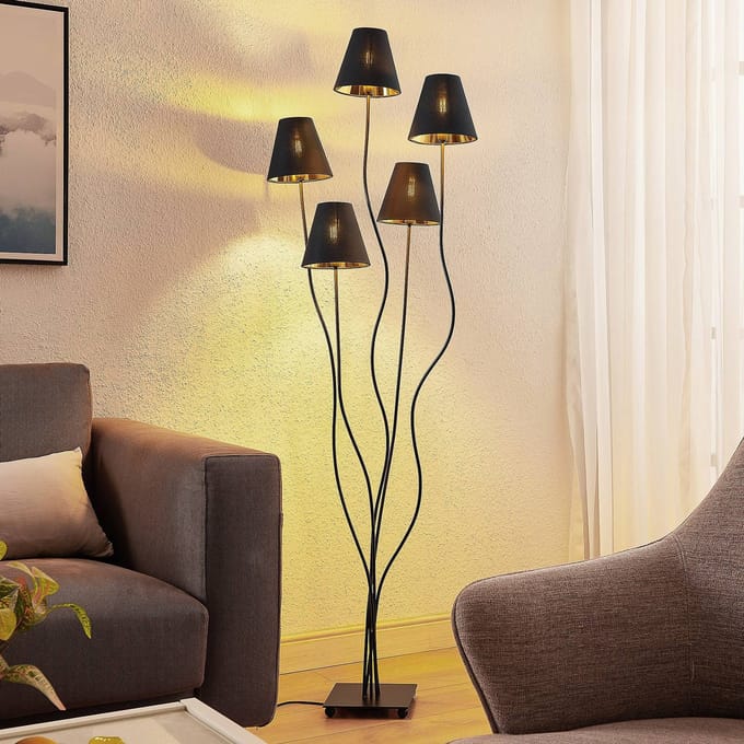Lindby Komalie vloerlamp, 5-lamps, zwart