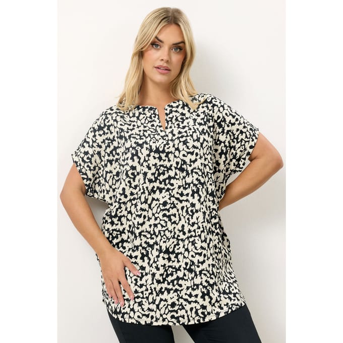 Yours Zwarte Abstracte Top Met Inkeping In De Hals Size 58-60