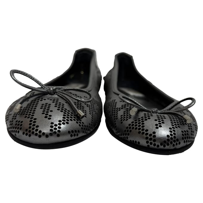 Jimmy Choo Perforated Ballerina's in Metallic Zilver Leer