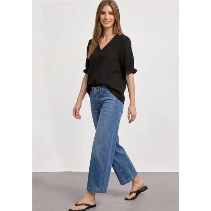 Blouse met korte mouwen, V-hals en ruches
