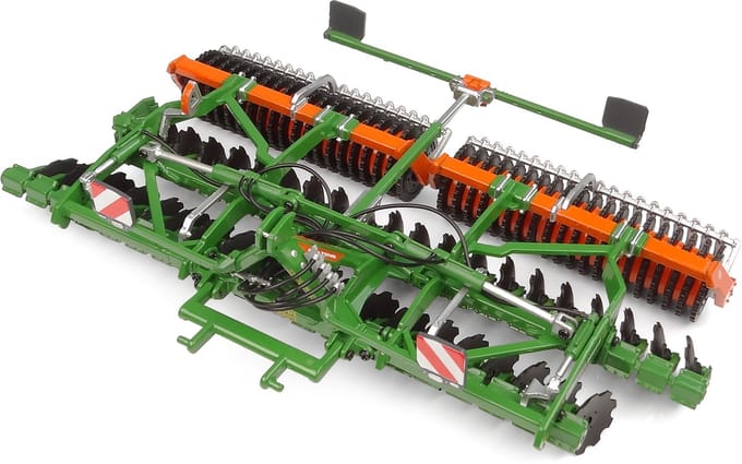 Universal Hobbies Amazone Catros 5003-2 1:32
