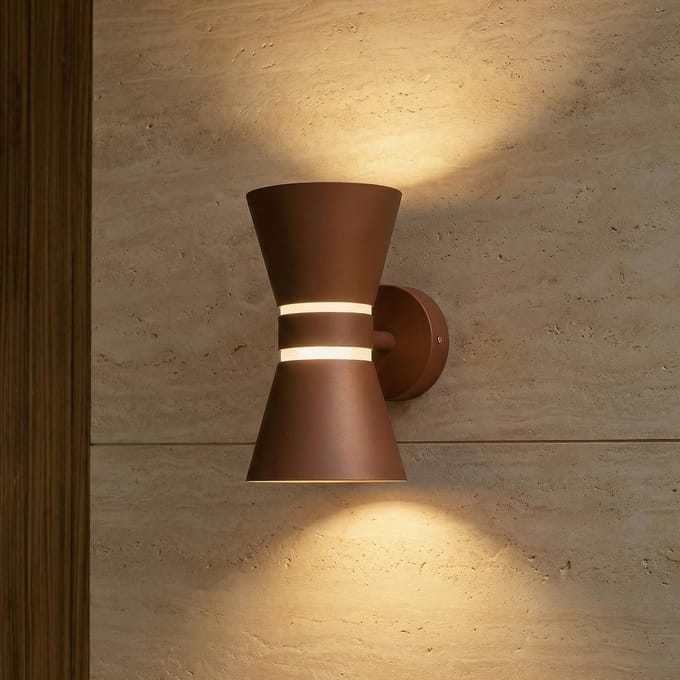 Lucande LED buiten wandlamp Meravi, bruin, 2-lamps, IP44