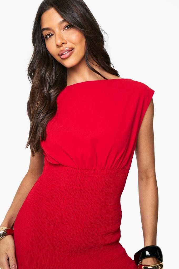 boohoo Dames Mini Jurk met Gerimpelde Taille en Ruches Zoom | Red | Maat: 14