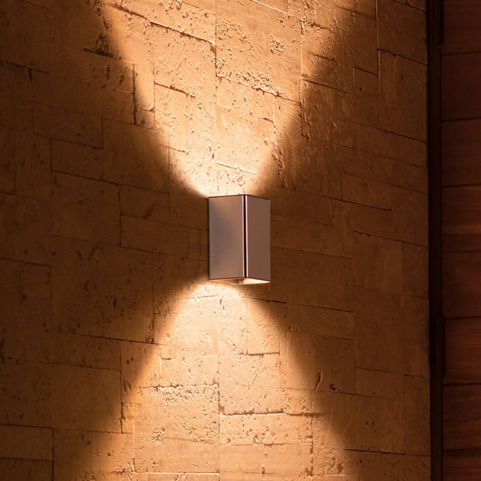 Philips Hue Resonate muurlamp - wit en gekleurd licht - roestvrij staal