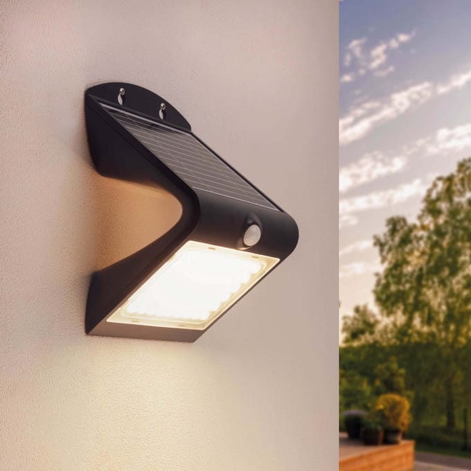 Ledvion - Solar LED Wandlamp - 4W - 3000K - IP65 - Zwart - 220L