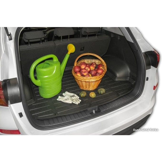 Bac de coffre sur mesure - SCOUTT - Skoda Fabia 3 (2014-2020) Hatchback - TPE noir mat - Antidérapant - Bords hauts
