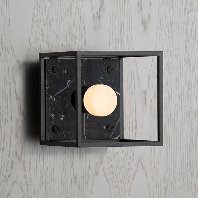 Buster + Punch wandlamp Caged Wall small, marmer zwart