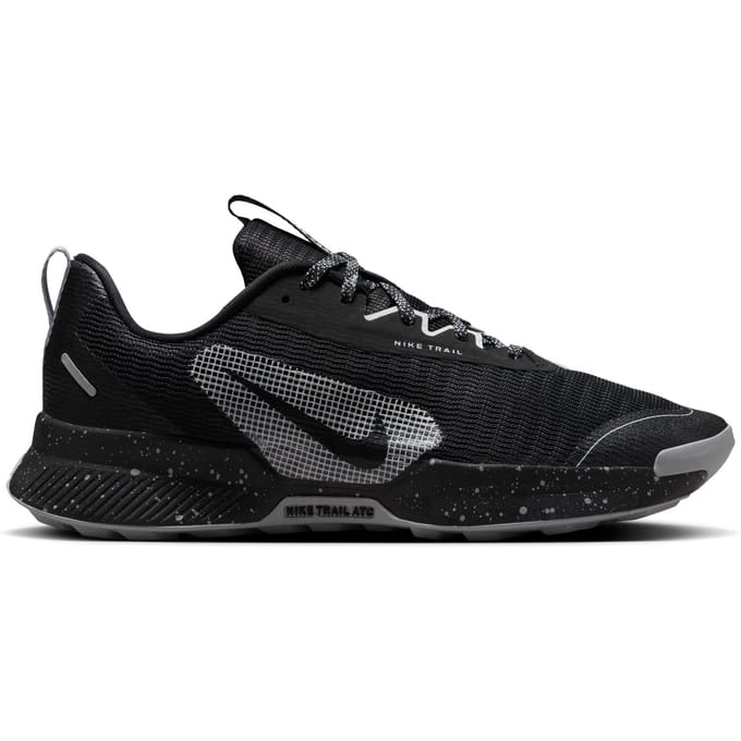 Nike juniper trail 3 in de kleur zwart.