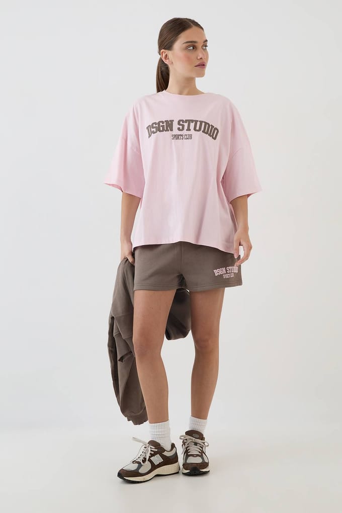 Dames Dsgn Studio Applique Oversized T-shirt | Lichtroze | Maat: XS