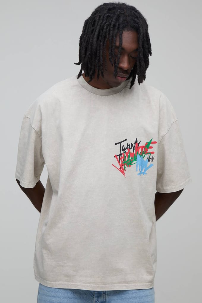 Oversized Acid Wash T-shirt Met Graffiti Print | Ecru | Size Medium