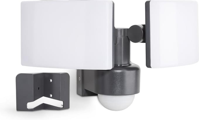 Krachtige LED Buitenlamp met Instelbare Bewegingsmelder en Dubbele Spots