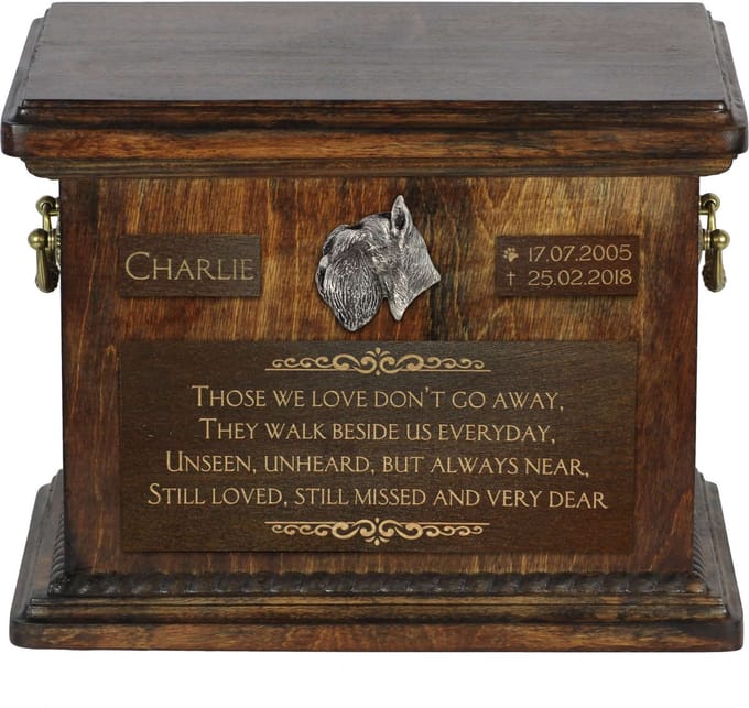 Schnauzer urn - gepersonaliseerde urn voor hondenas met gravure