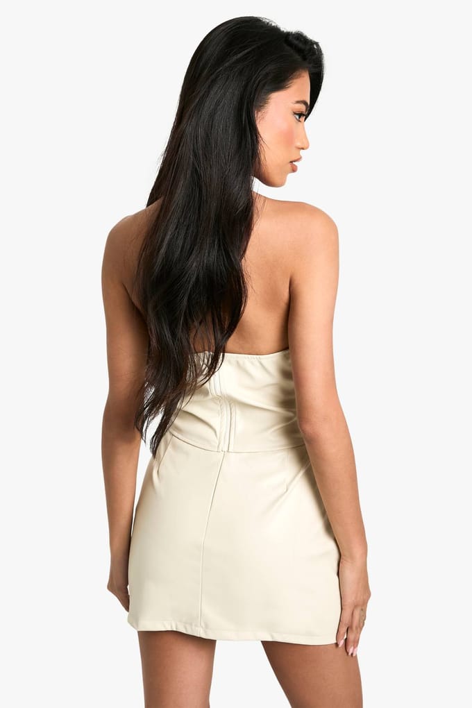 boohoo Dames PU Gerimpeld Bandeau Korset | Off White | Maat: 40