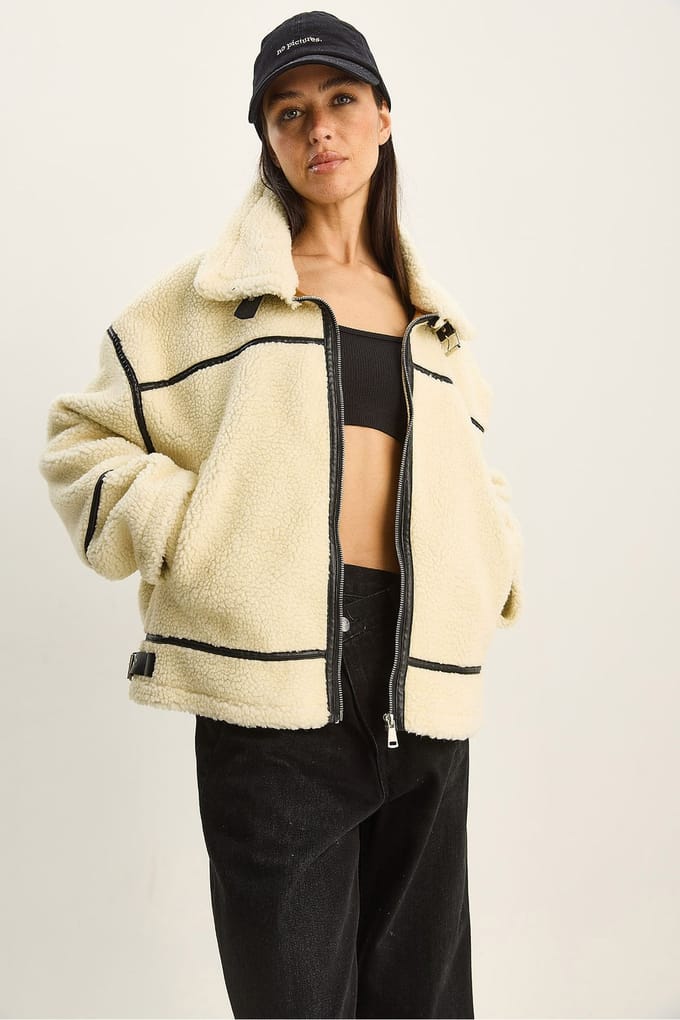 Oversized Faux Bont Jas