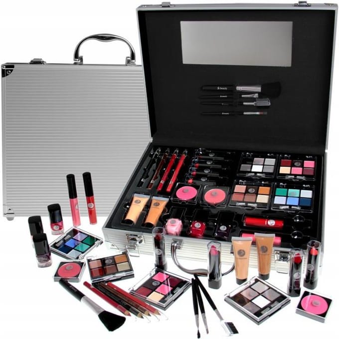 2K - Beauty Unlimited Train Case SET Complete Makeup Palette (L)