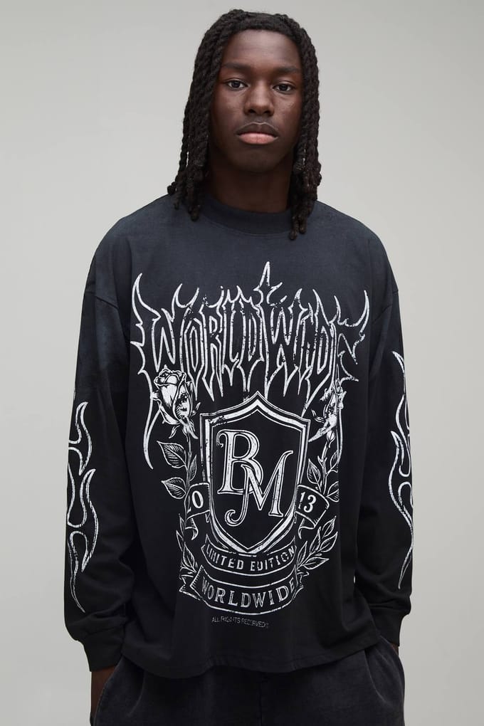 Zwart Oversized Gothic Embleem Print Spray Wash Shirt Met Lange Mouwen | Black | Size Medium
