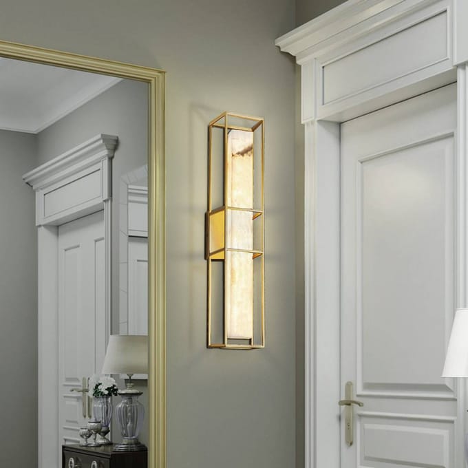 Quintiesse LED buiten wandlamp BLAKLEY, goud/alabaster, hoogte 61 cm, IP44