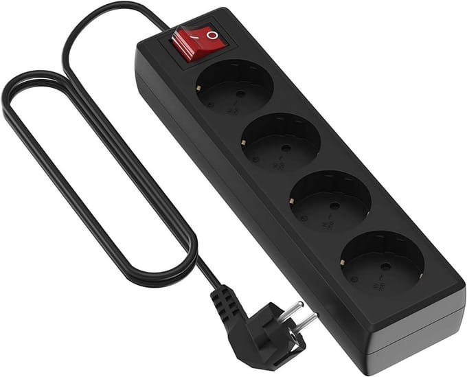 Verlengsnoer met 4 Schuko-stopcontacten en 5 meter kabel