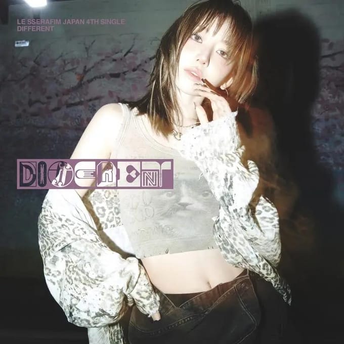 LE SSERAFIM - [DIFFERENT] Japan 4e Single Album SOLO SAKURA