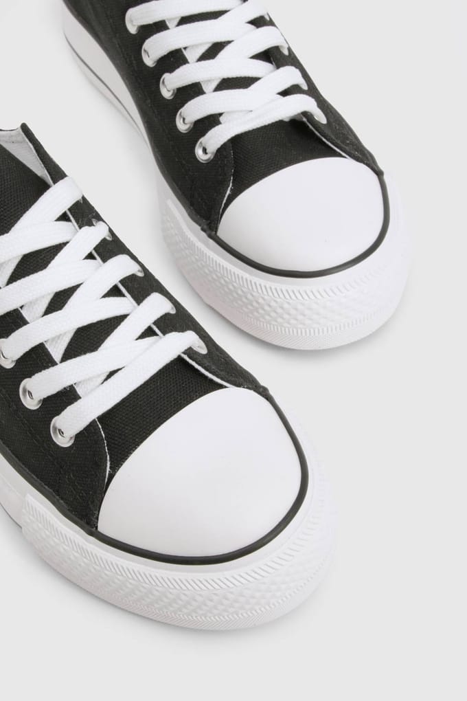 boohoo Dames Low Top Platform Lace Up Trainers | Black | Maat: 3