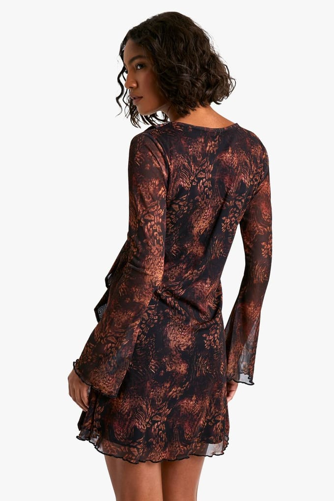 boohoo Dames Lange Dierenprint Ruffle Shift Jurk | Bruin | Maat: 36