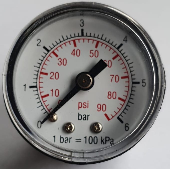 K&W Manometer 40 mm diameter 0-6 bar met 1/8" achter aansluiting geschikt voor luchtdruk