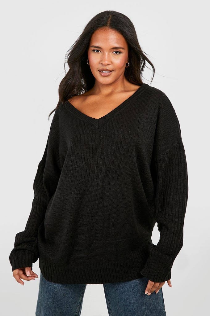 boohoo Dames Plus V-hals V-rug Oversized Trui | Zwart | Maat: 46