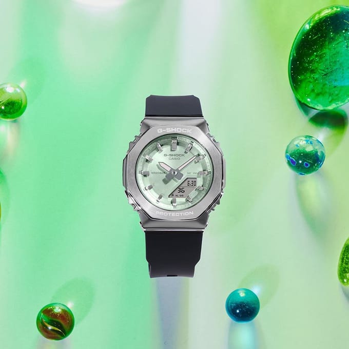 Casio G-Shock GM-S2110-3AER Horloge - Kunststof - Grijs - Ø 40 mm