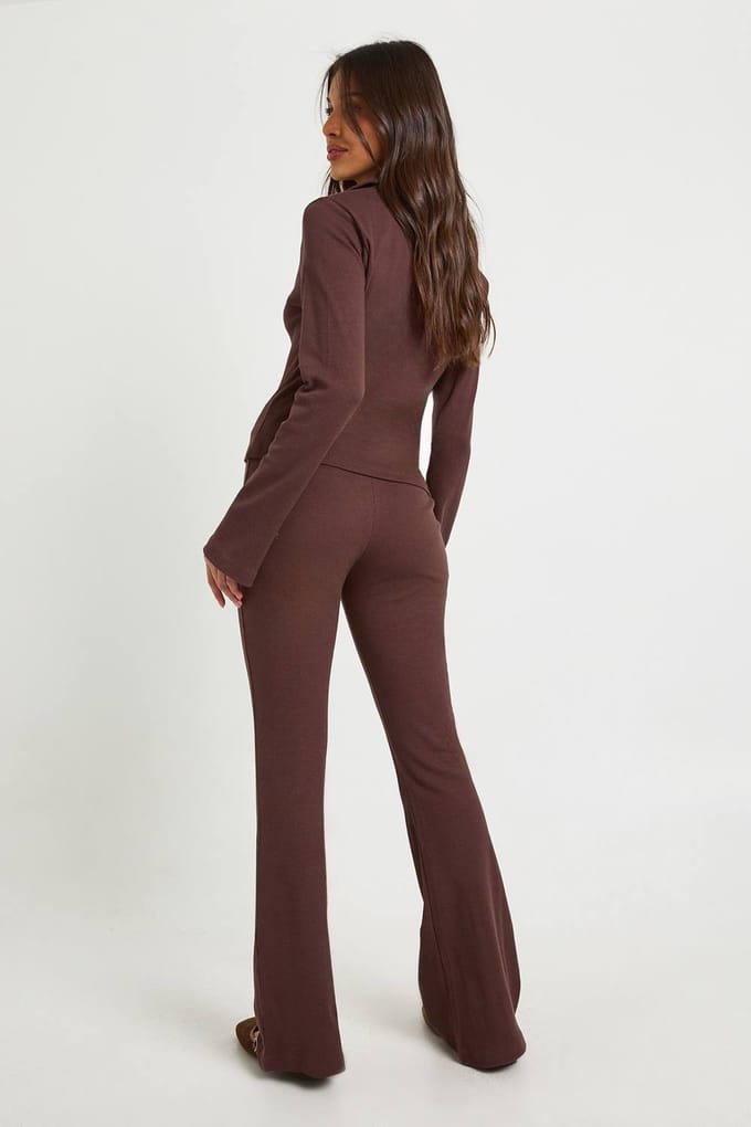 boohoo Dames Geribbelde Flare Legging | Chocolate | Maat: 16