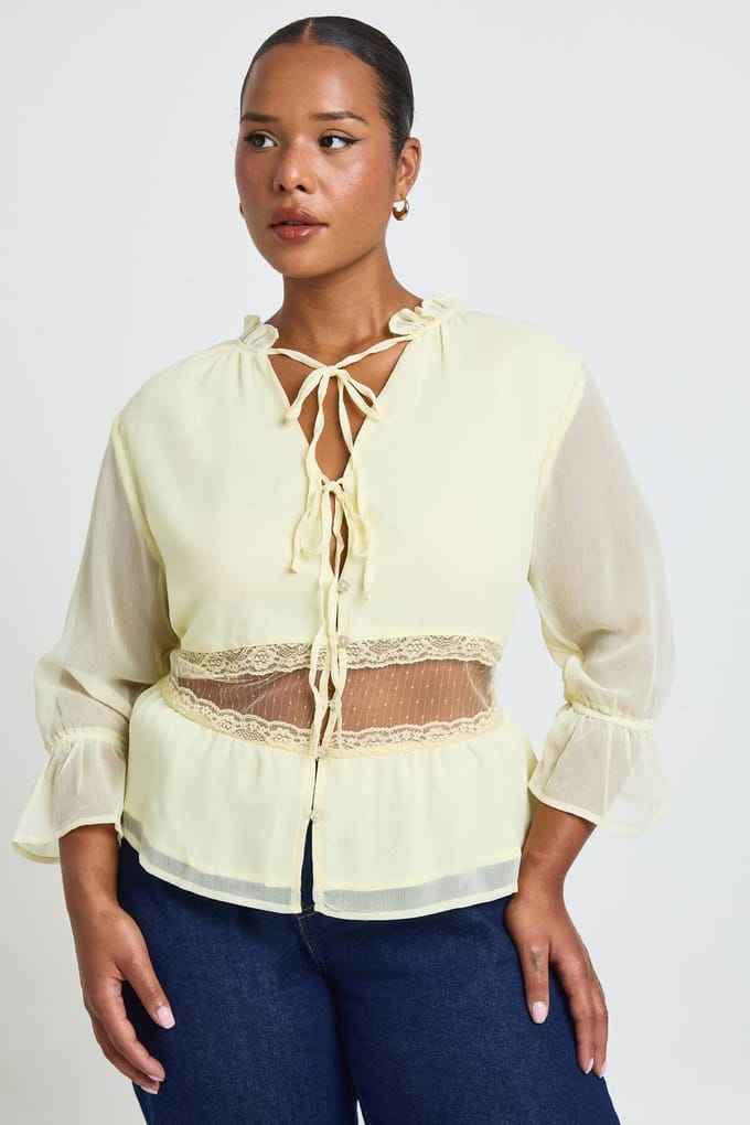 boohoo Dames Plus Crinkle Chiffon Blouse Met Kanten Inzet | Citroen | Maat: 56