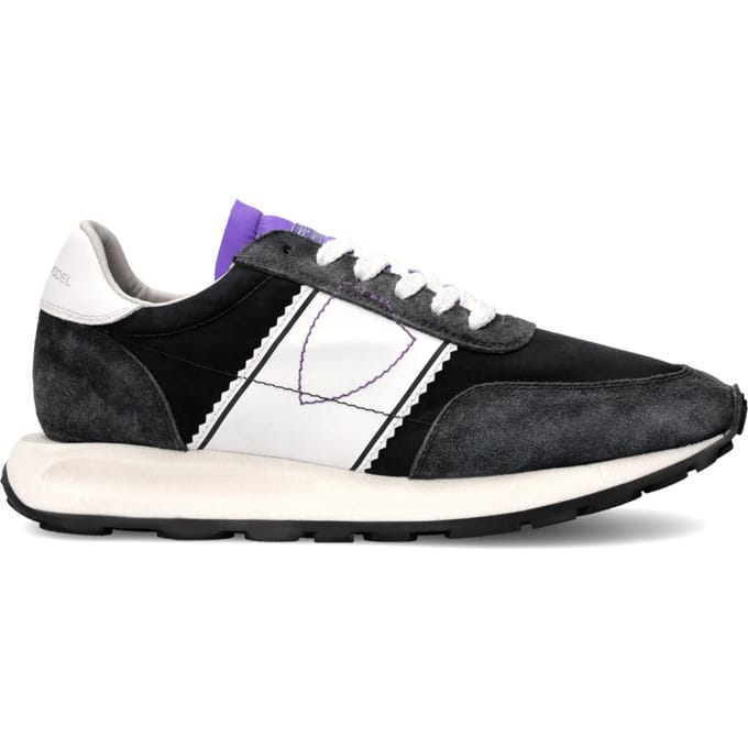 Tour Low sneakers