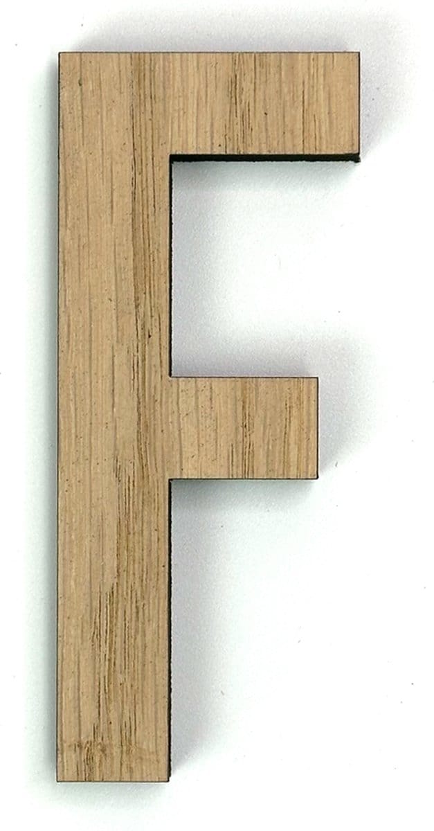 Houten letter F - 20 cm hoog