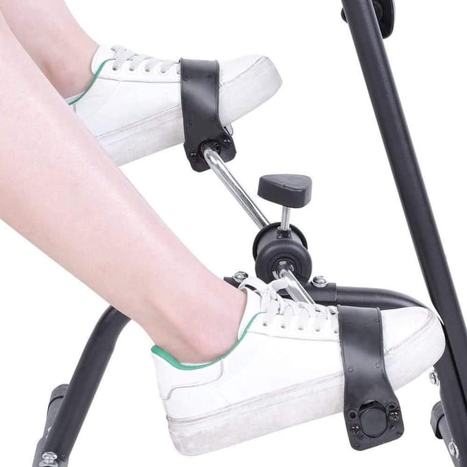 Mini Hometrainer - Oefenfiets - Revalidatie - Verstelbare Hoogte - 73-96 cm - Zwart