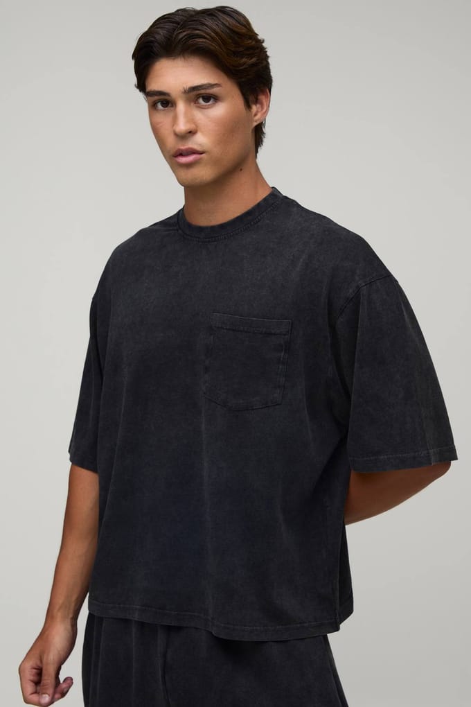 Essentieel Gewassen Oversized Boxy T-shirt Met Voorzak | Black | Size 2XL