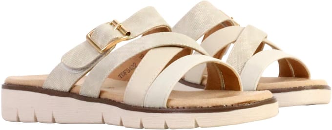 Sandalen om aan te trekken