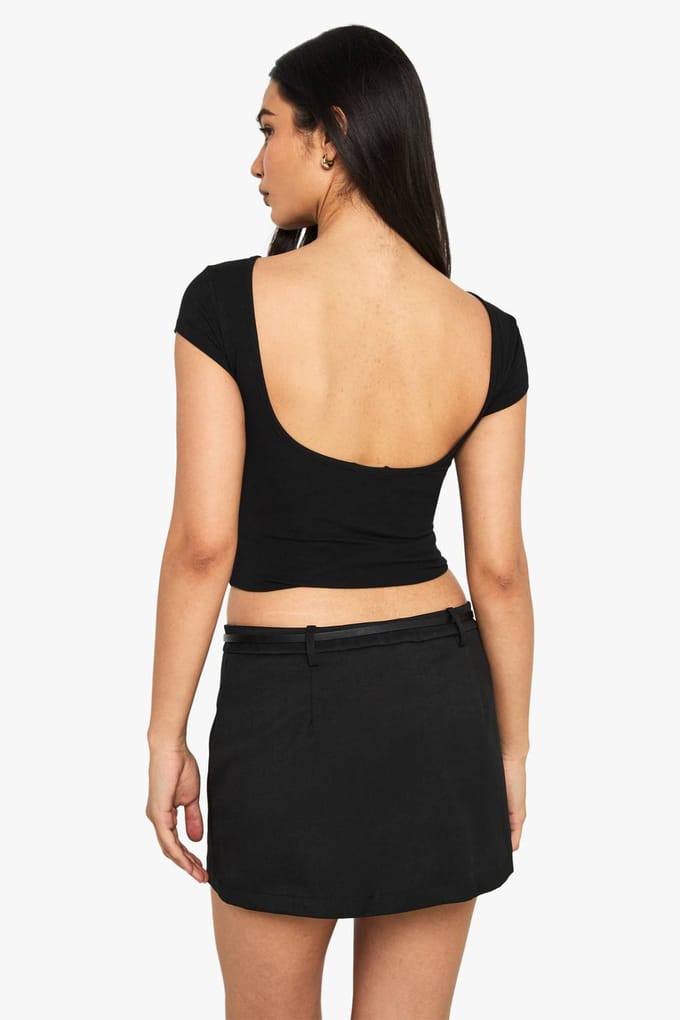 boohoo Dames Tailored Mini Belt Detail Skort | Zwart | Maat: 36