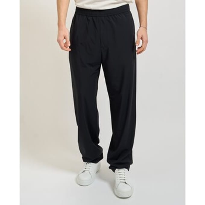Broek met elastische band en achterzakken