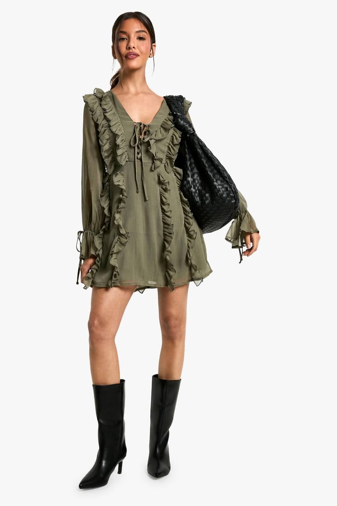 boohoo Dames Crinkle Chiffon Ruffle Shift Jurk | Dark Olive | Maat: 8