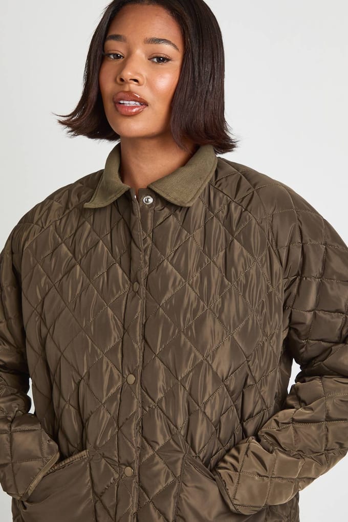boohoo Dames Plus Gewatteerde Casual Jas met Contrastkraag | Khaki | Maat: 16