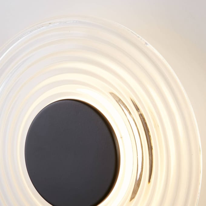 Searchlight LED wandlamp Cleo, transparant/matzwart, Ø 30 cm, glas