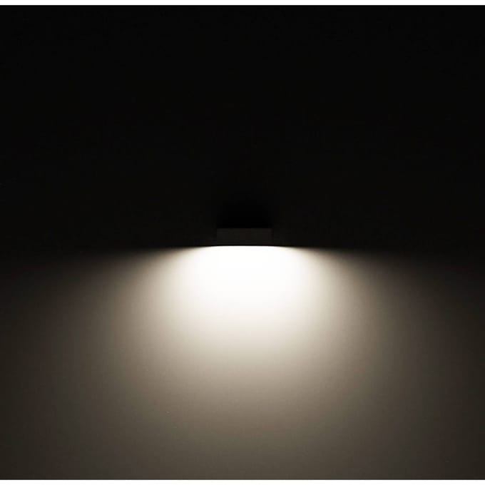 Performance in Lighting LED wandlamp 303554, optiek asymetrisch 3.000K
