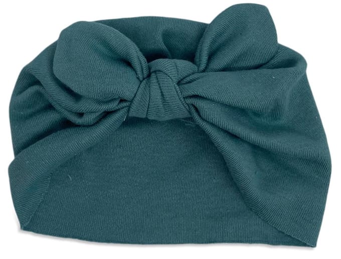 Asi poppenkleding hoofdbedekking zacht oudgroen pop accessoire.