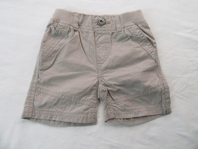 Dirkje, korte broek , short , beige , jongen, 80 - 12 maand