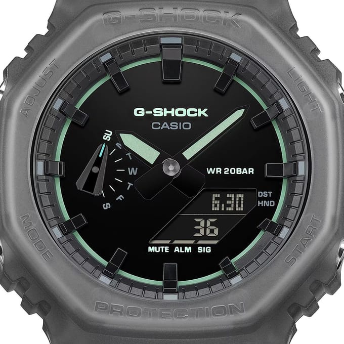 G-Shock Classic Style GA-2100K-1AER Smoke Light Horloge