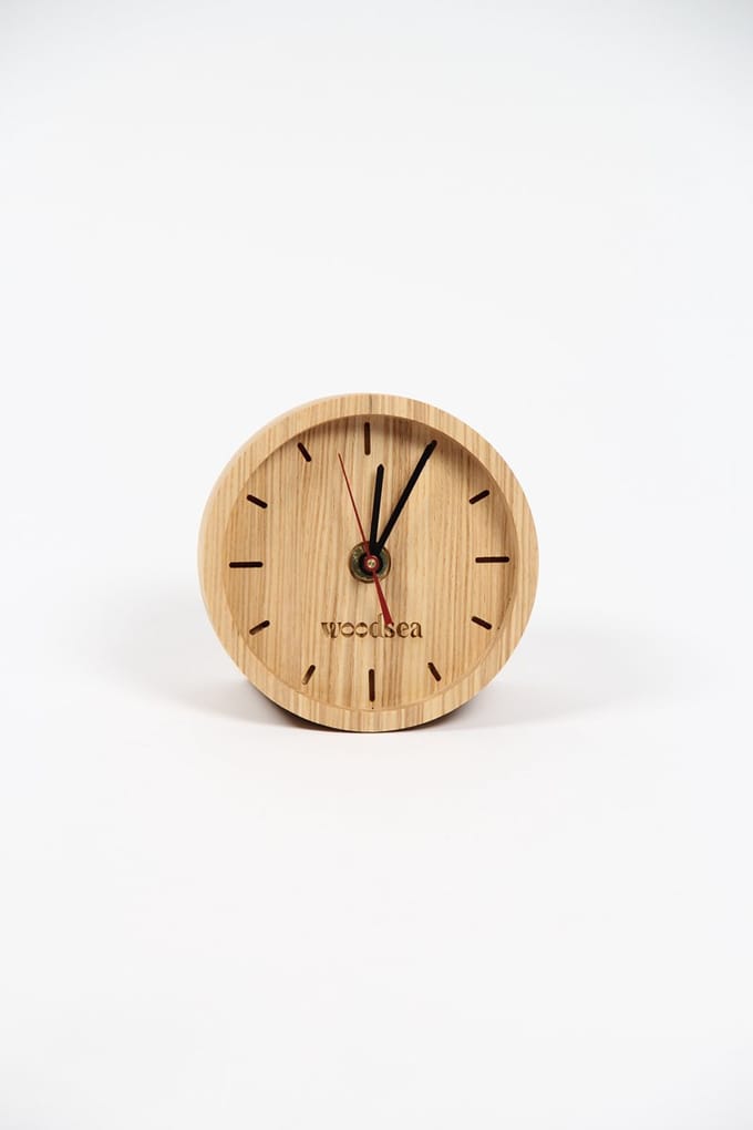 Woodsea Table Clock Forestime – Tafelklok – Massief Essenhout – Minimalistisch Design