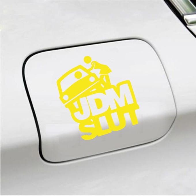 Bumpersticker - JDM Slut - 14 X 13 - Geel