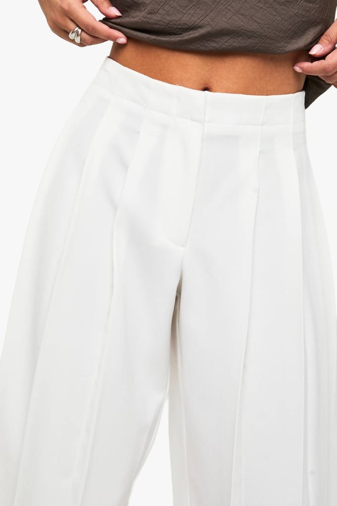 boohoo Dames Extreme Plooien Wijde Pijp Broek | Ivory | Maat: 8